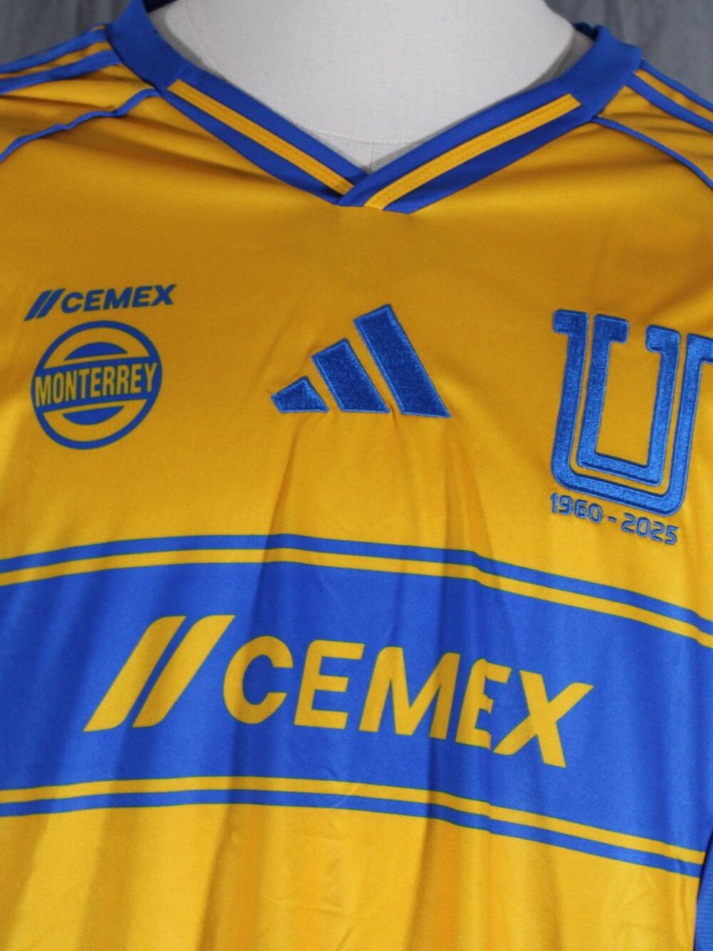 Tigres UANL Jersey - 2025 Home Jersey by Adidas - Men's Large - Picture 2 of 12
